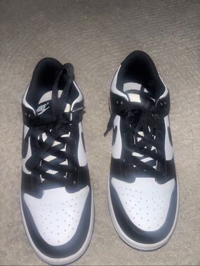 Nike Black and White Low-Top Trainers